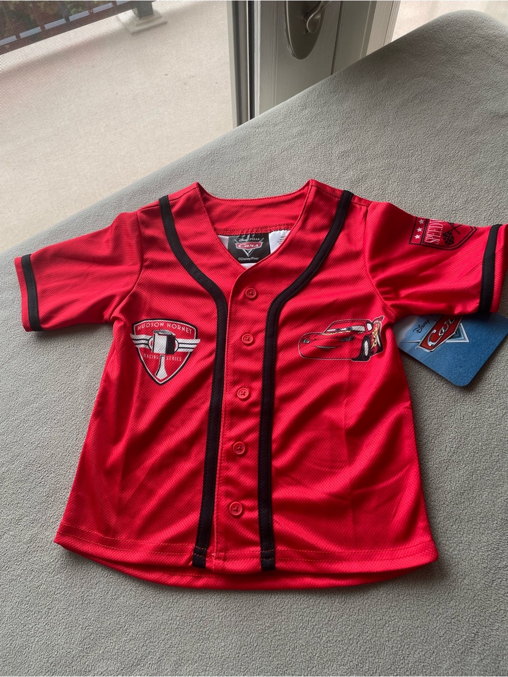 Disney Pixar Cars Lightning McQueen 95 Red Button-Up Jersey Shirt size 3T New